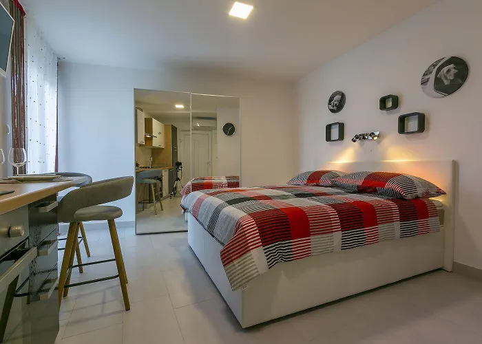 Apartment Studio-apartment 100 Meter Zum *