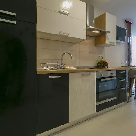 Apartman Studio-apartment 100 Meter Zum *