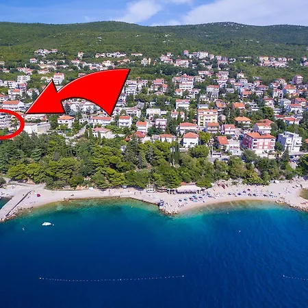 Studio-apartment 100 Meter Zum