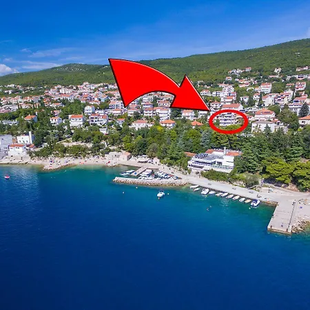 Studio-apartment 100 Meter Zum